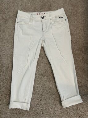 Elle White Cropped Ankle Jeans